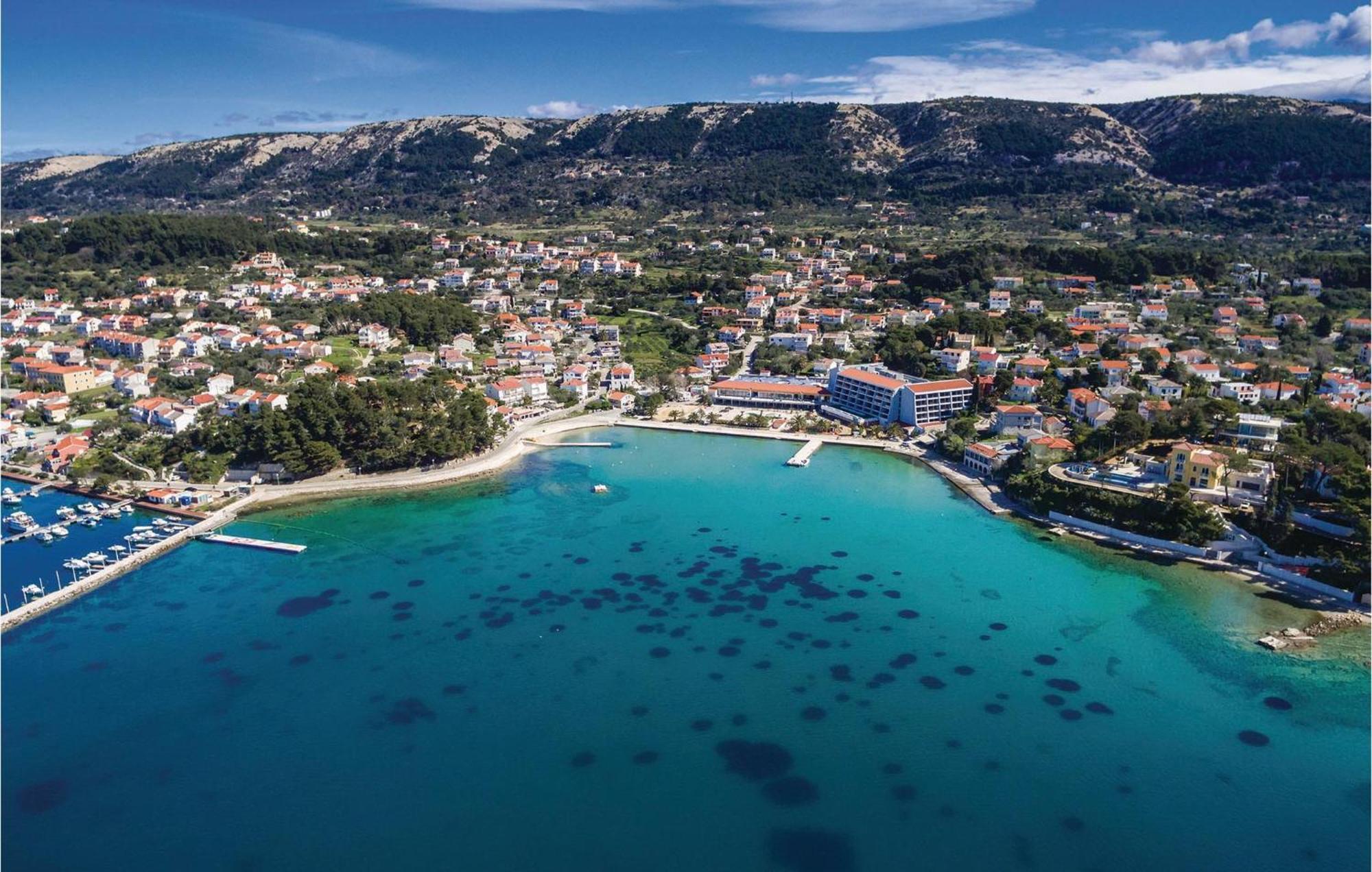 1 Bedroom Awesome Apartment In Supetarska Draga Exterior photo